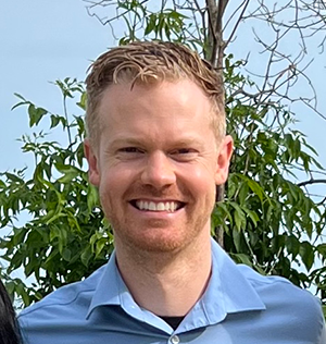 Dr. Chris Vizena